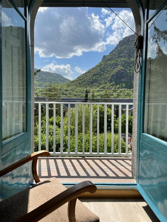 Racó del Pirineu Apartamento El Pont de Suert Exterior foto